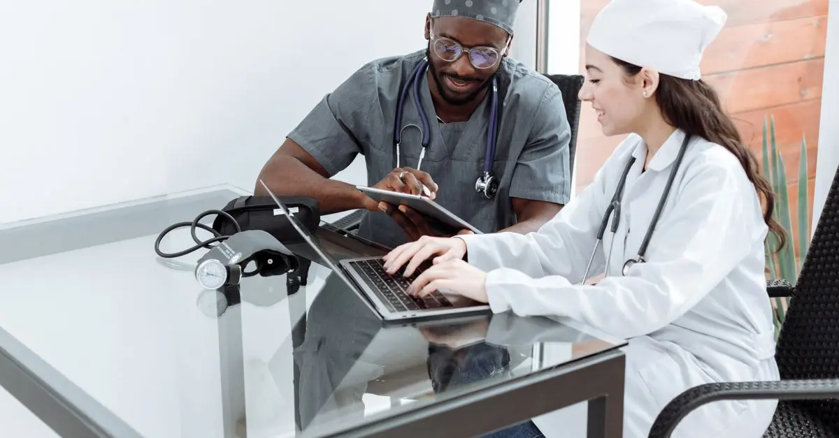 Quels outils pour faciliter les soins infirmiers à domicile ?