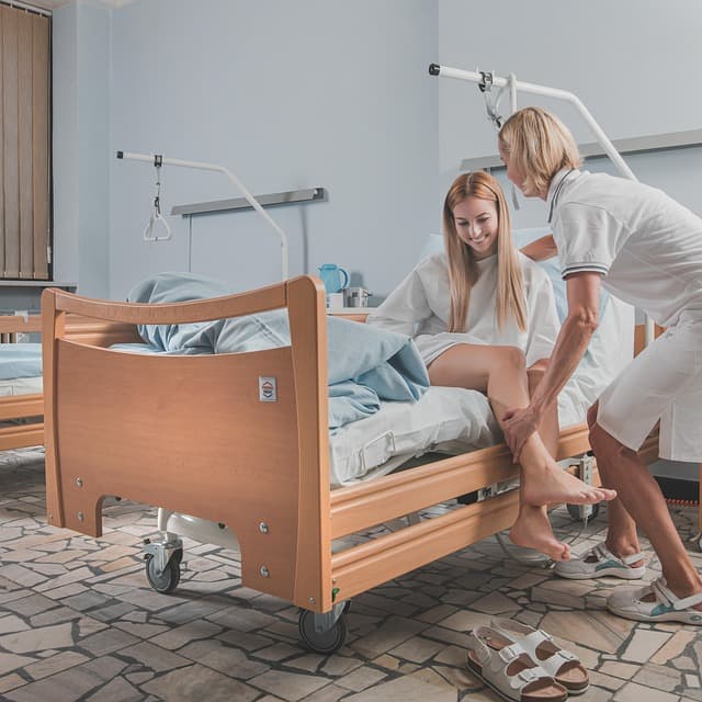 Les 7 compétences clés d'un infirmier à domicile pour des soins réussis